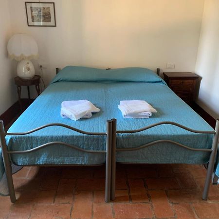 Apartamento Casale Gli Ulivi Donnini Exterior foto