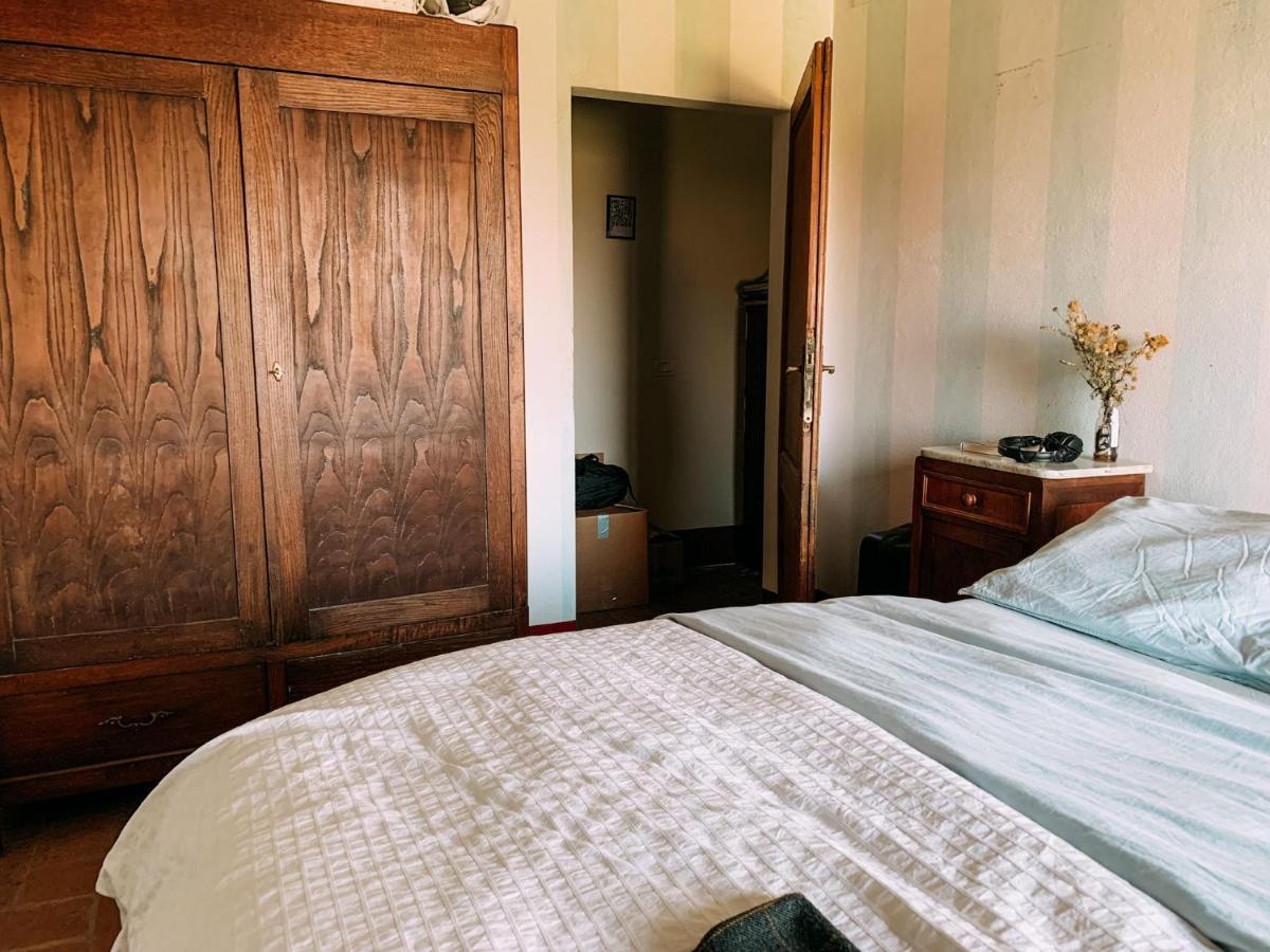 Apartamento Casale Gli Ulivi Donnini Exterior foto
